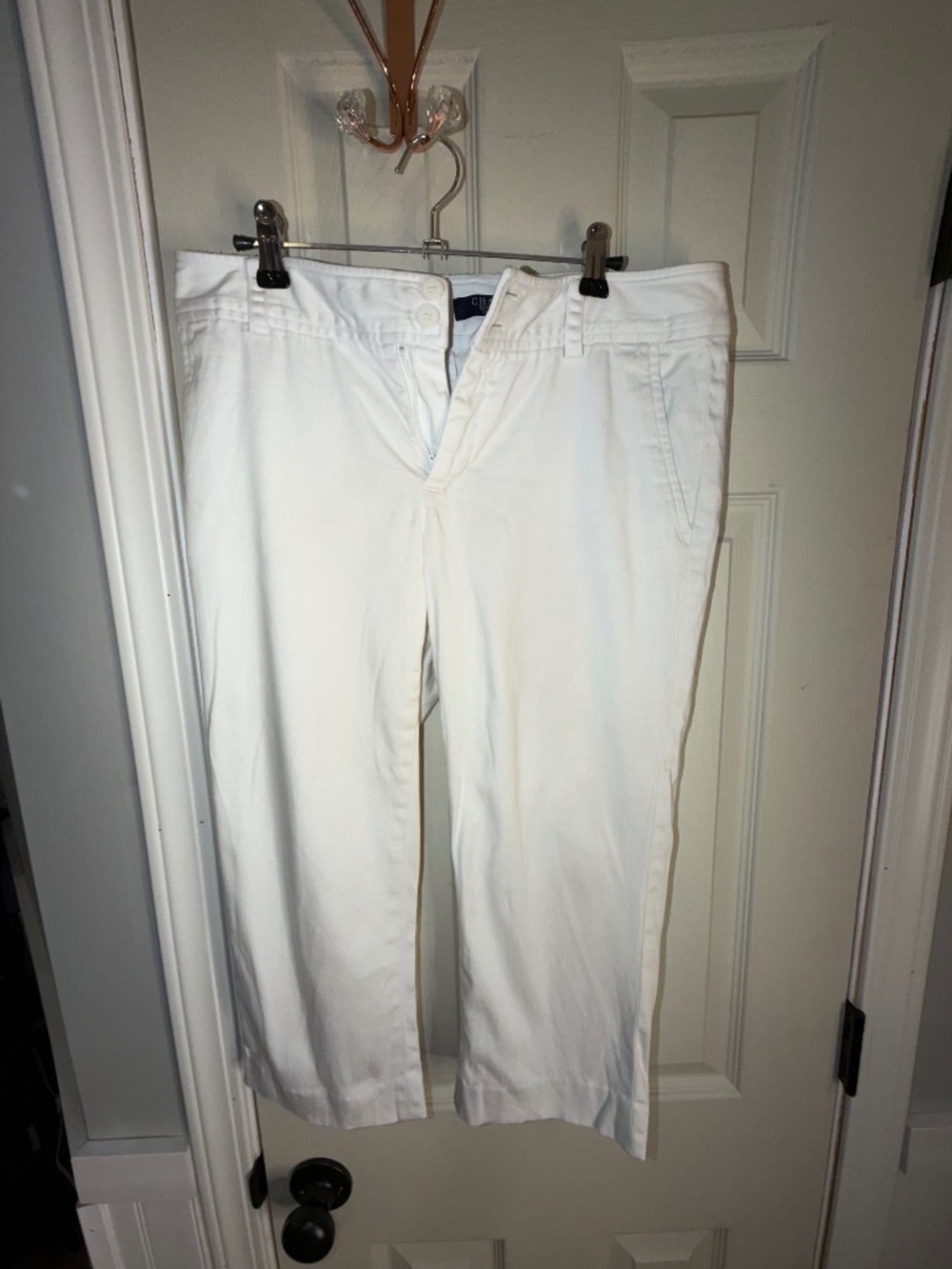 Chaps white capris size 8P